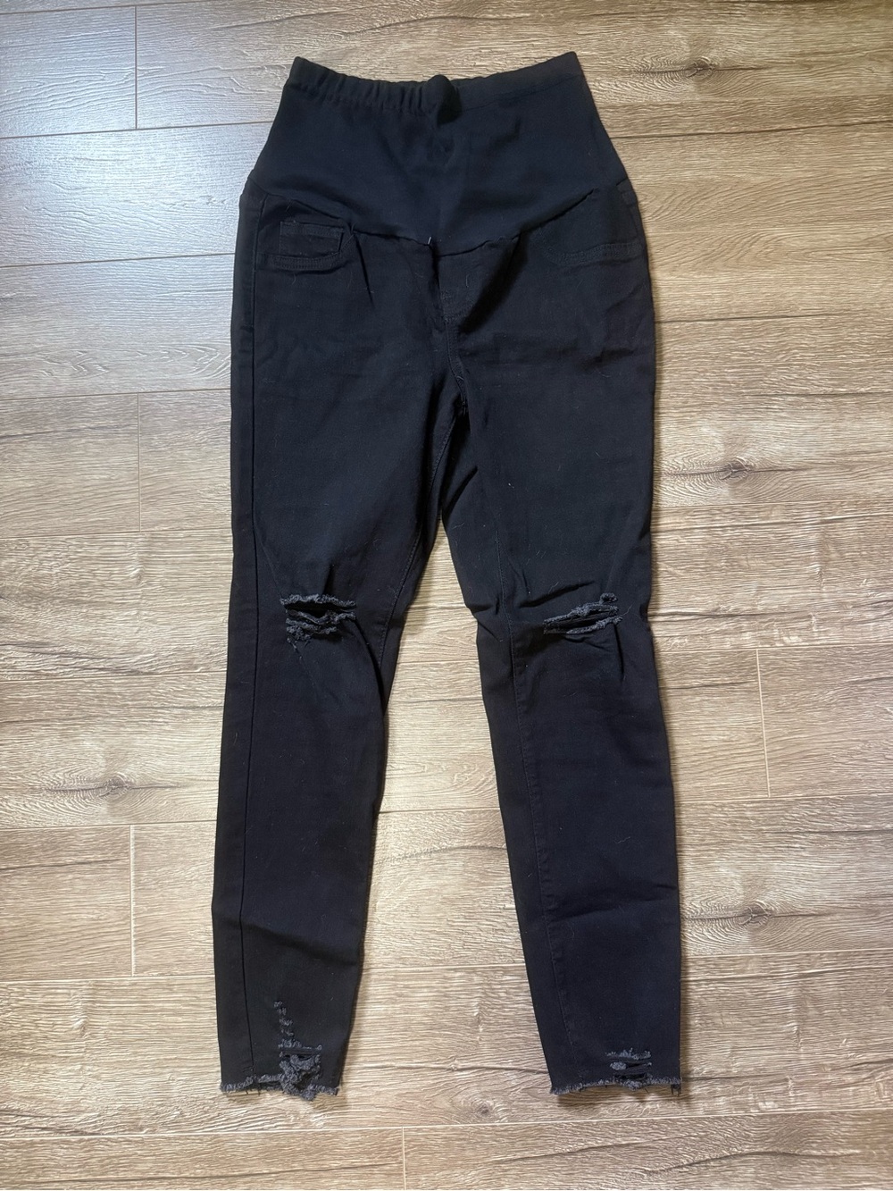SHEIN Black Maternity Ripped Jeggings